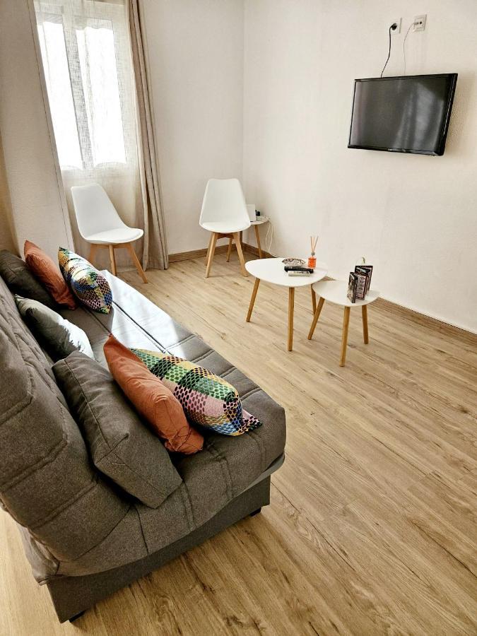 Apartamento Familiar En Triana Seville Exterior photo