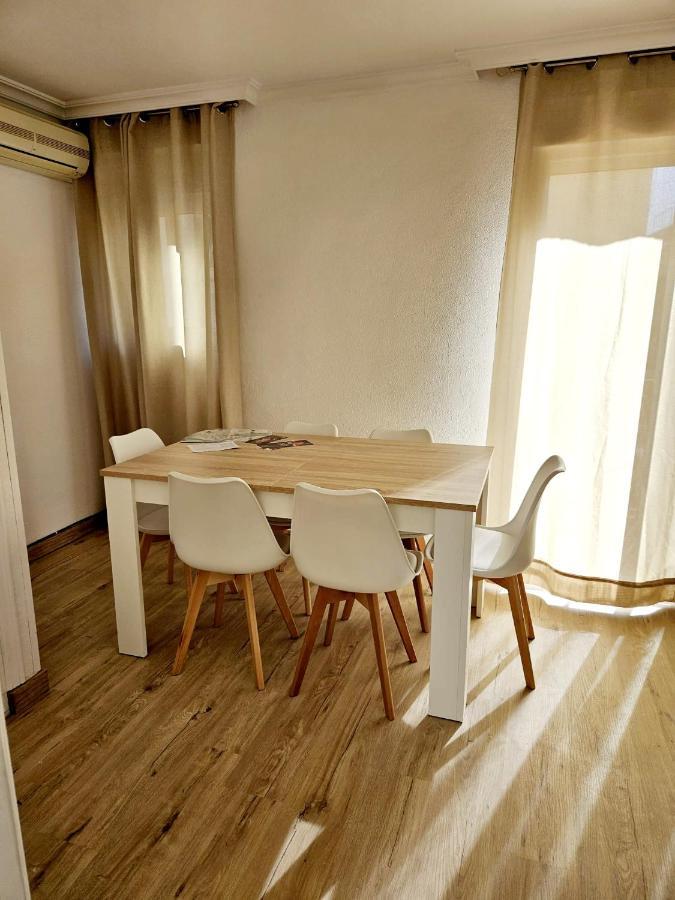 Apartamento Familiar En Triana Seville Exterior photo