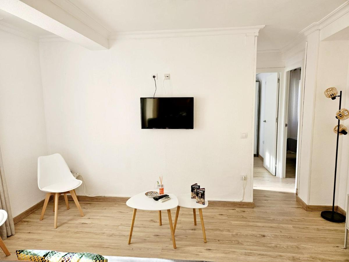 Apartamento Familiar En Triana Seville Exterior photo